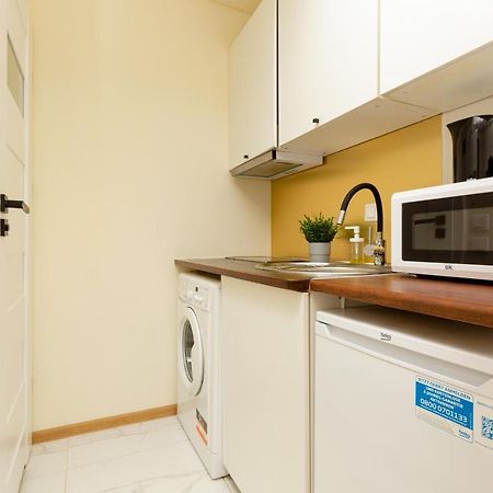 Micro Apartment Miaczynska By Noclegi Renters Warsaw Ngoại thất bức ảnh