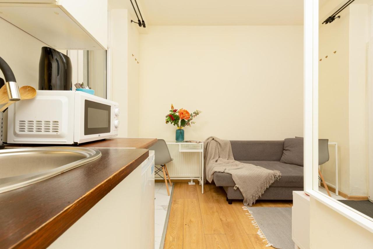 Micro Apartment Miaczynska By Noclegi Renters Warsaw Ngoại thất bức ảnh