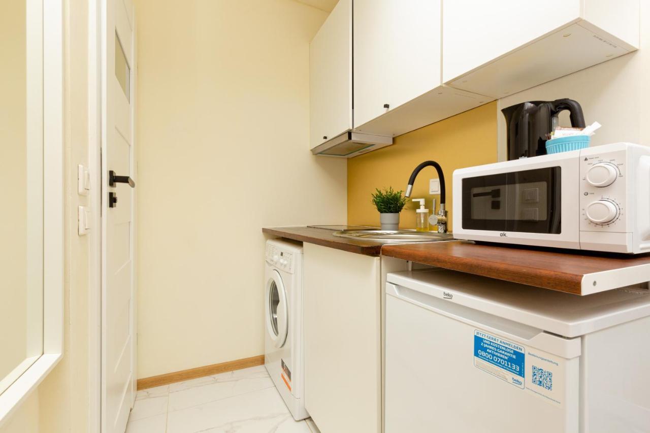 Micro Apartment Miaczynska By Noclegi Renters Warsaw Ngoại thất bức ảnh